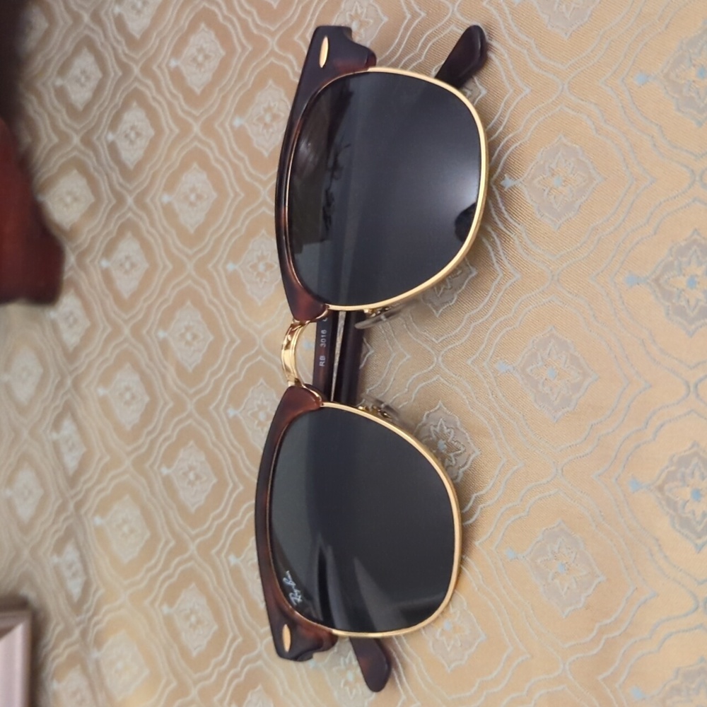 Ray ban sunglasses